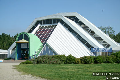 Oceanographic and Tropical Aquarium