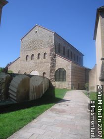 Church of St-Pierre-aux-Nonnains