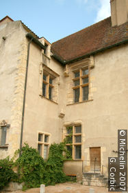 Ochier Museum (Art and Archeology)