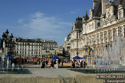 Place de l'Hôtel-de-Ville