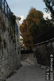 Rue Berton