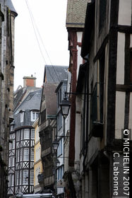 Rue St-Romain