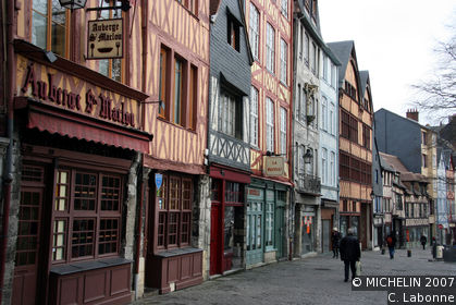 Rue Martainville