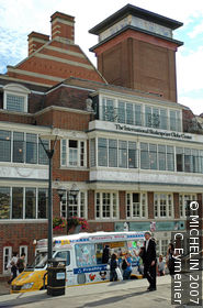 International Shakespeare Globe Centre