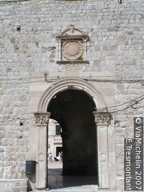 Ploce-Tor