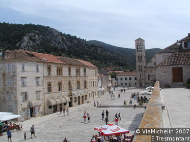 St Stephen's Square