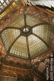 Paris Thoroughfare