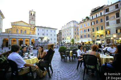 Piazza Santa Maria in Trastevere
