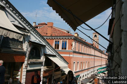 Commercial streets (Haberdashery Street)