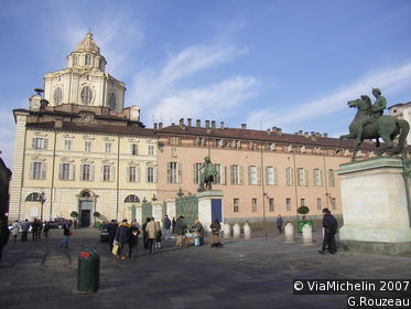 Castle Square (Piazza Castello)