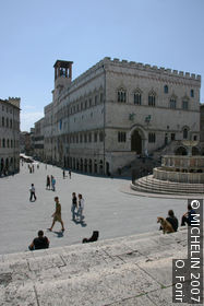 Piazza 4 Novembre (Square of the 4th of November)