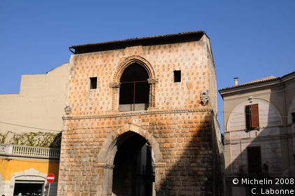 Porta Napoli