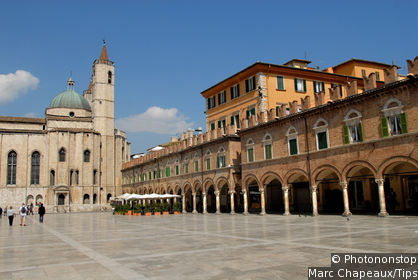 Piazza del Popolo (Place du Peuple)