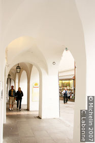 Via Portici ou Laubengasse