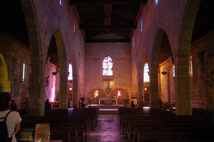 Aigues-Mortes : intérieur de l'Église N.-D.-des Sablons