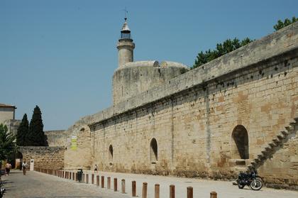 Aigues-Mortes: les remparts