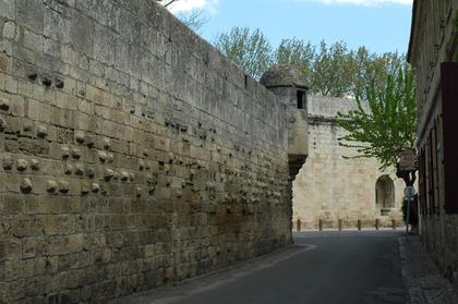 Aigues-Mortes: les remparts