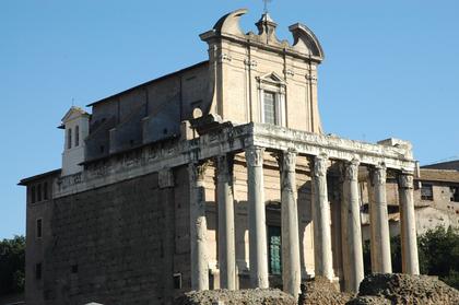Rome : Temple d'Antonin et de Faustine