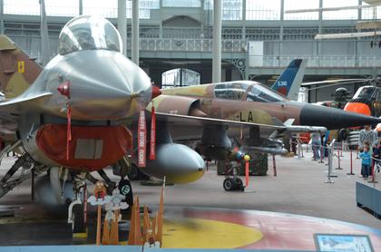 Musée royal de l'armée et d'Histoire militaire : section Air et Espace