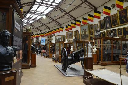 Musée royal de l'armée et d'Histoire militaire : salles d'armes et d'armures