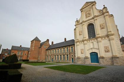 Façade