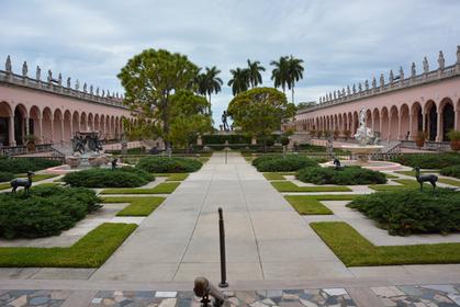 Le jardin intérieur du musée d'Art