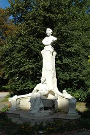 Statue d'Alexandre Desrousseaux et du P'tit Quinquin