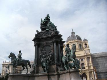 Maria-Theresien-Denkmal
