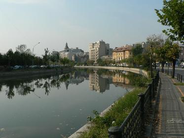 la Dâmboviƫa
