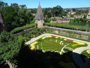 Berbie Palace Gardens
