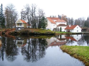 Vihula manor