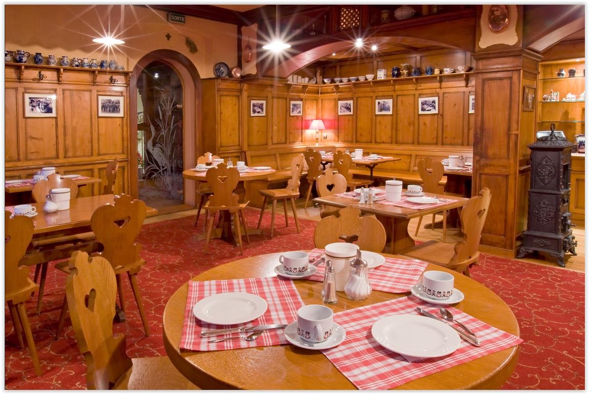 Hôtel Restaurant La Charrue by null